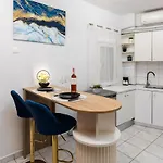 Metrostationapartmentthessaloniki شقة *